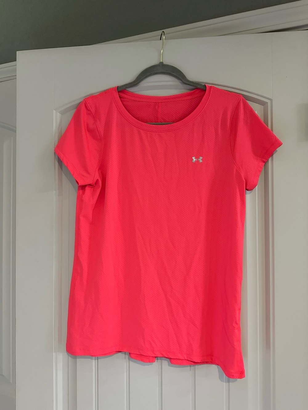 Under Armour Women's Short-Sleeve Performance Tee in Coral